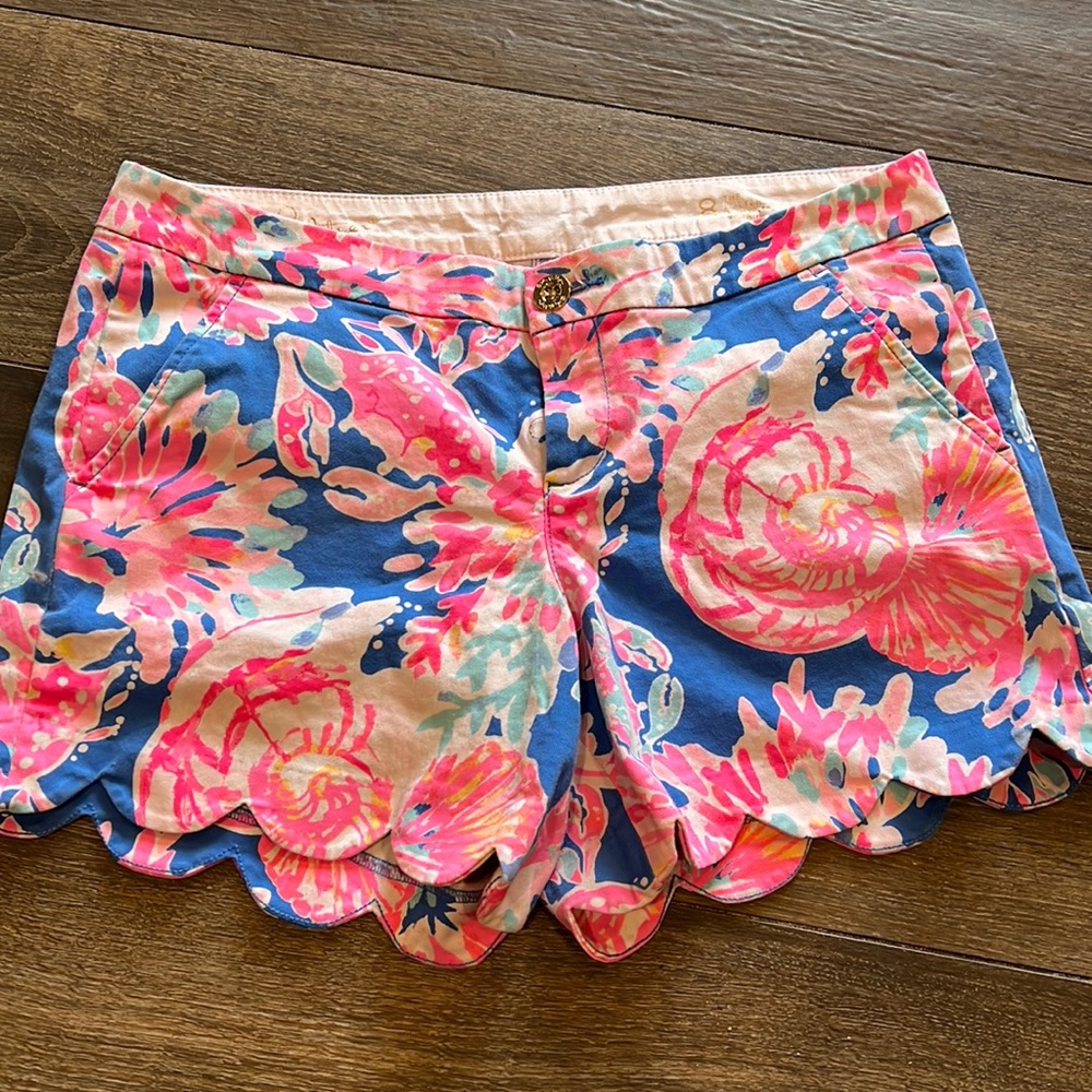 Lilly Pulitzer Buttercup Stretch Short sz 8